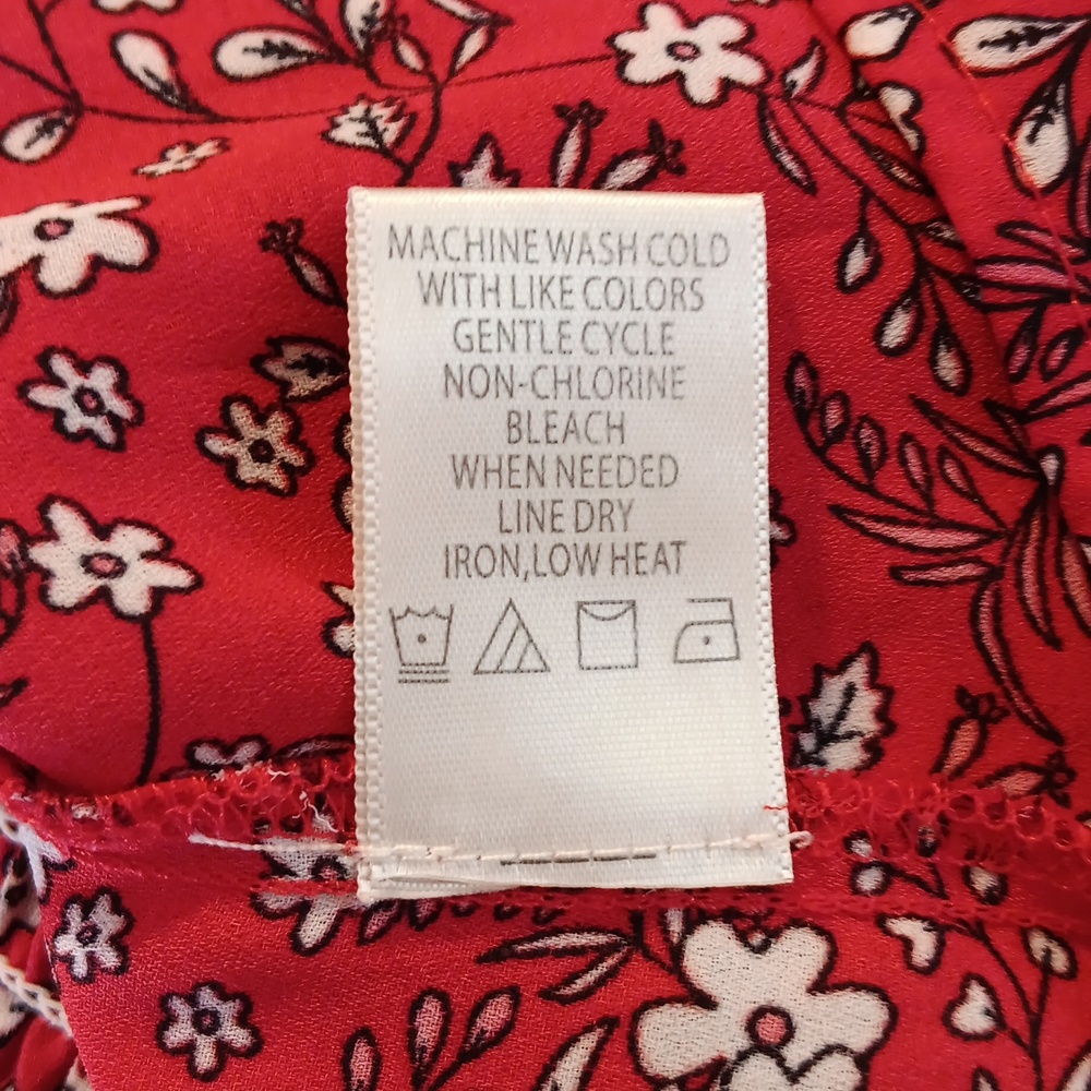 Max Studio Red Floral V-Neck Tie-Waist Blouse - Picture 14 of 15